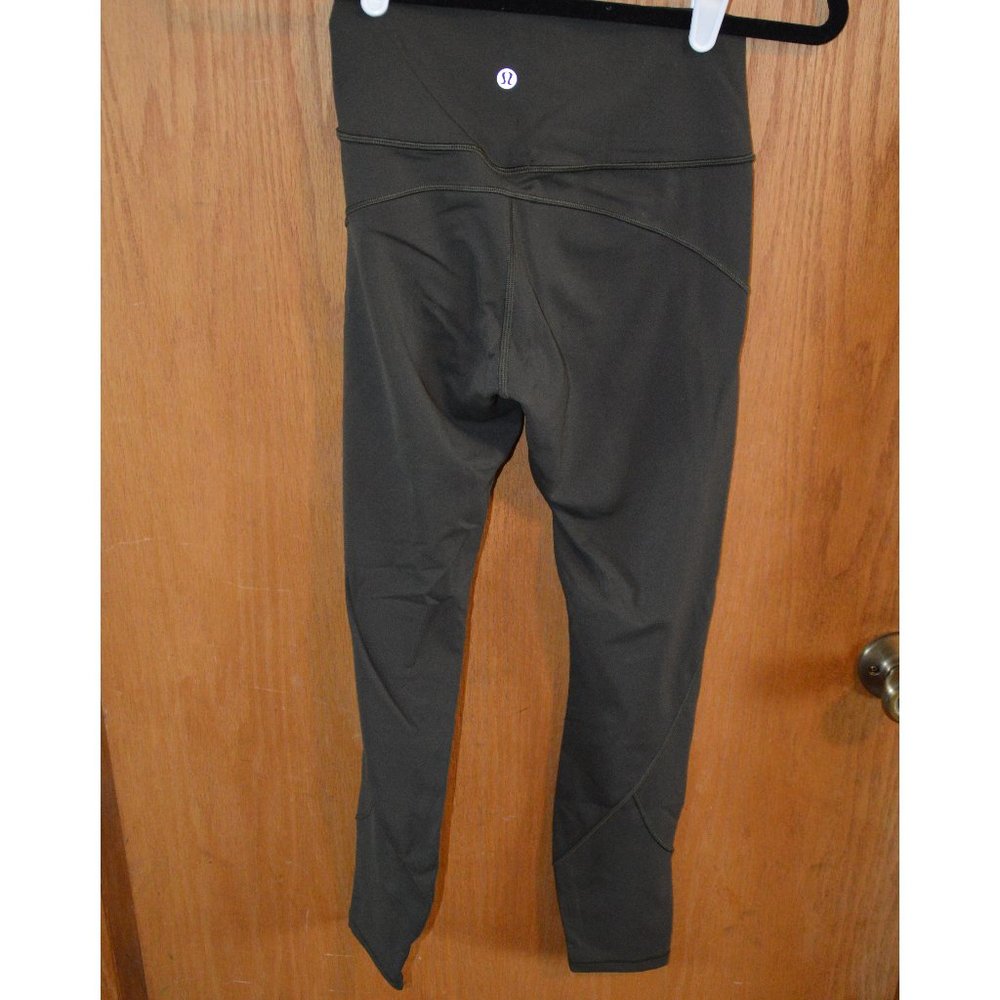 Lululemon in movement tight